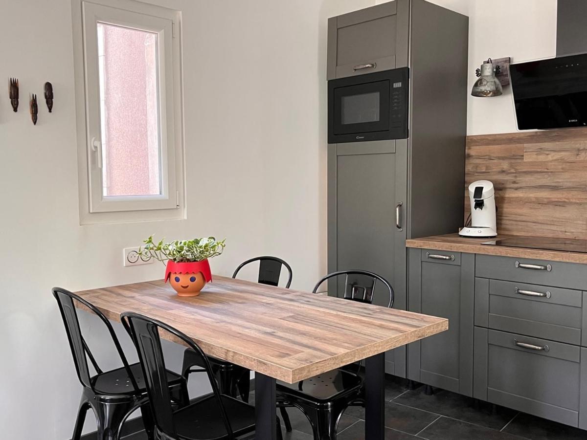 Maisonnette Independante Avec Jardin/Patio Ним Екстериор снимка